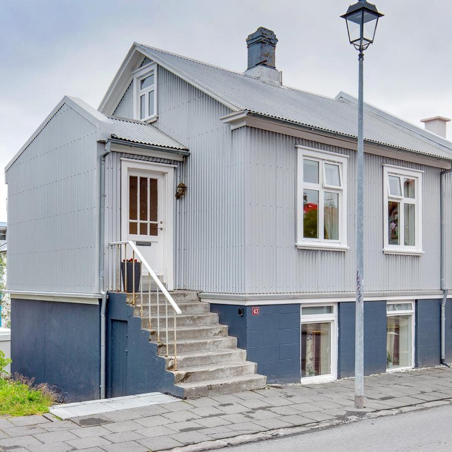 Live As Locals Apartments Reykjavik Ngoại thất bức ảnh